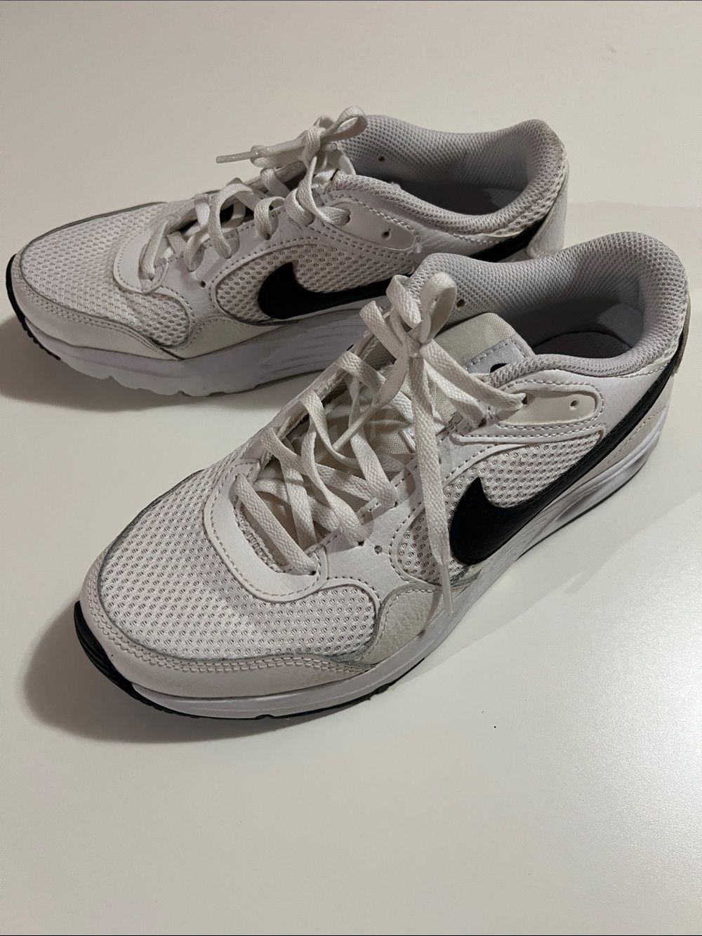 Nike Air Youth Size 4 - Picture 2 of 6